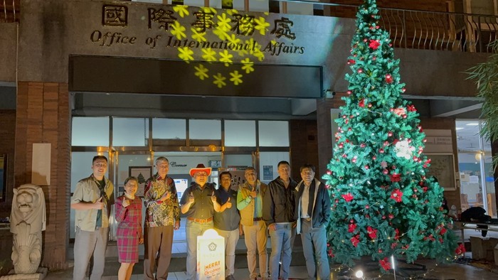 點燈師長大合照1